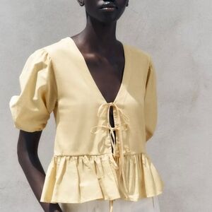 NWT Zara Ribbon Trim Ruffled Tie-Front Peplum Top In Pale Yellow - S